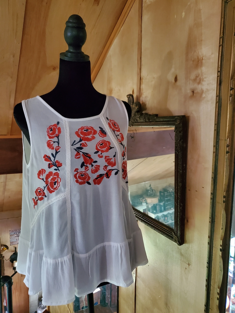 Xhilaration White Sleeveless Camisole with Red Floral Embroidery. Size-M